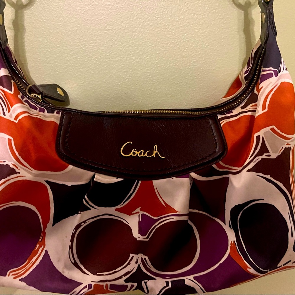 Coach purse. Never used. Perfect condition